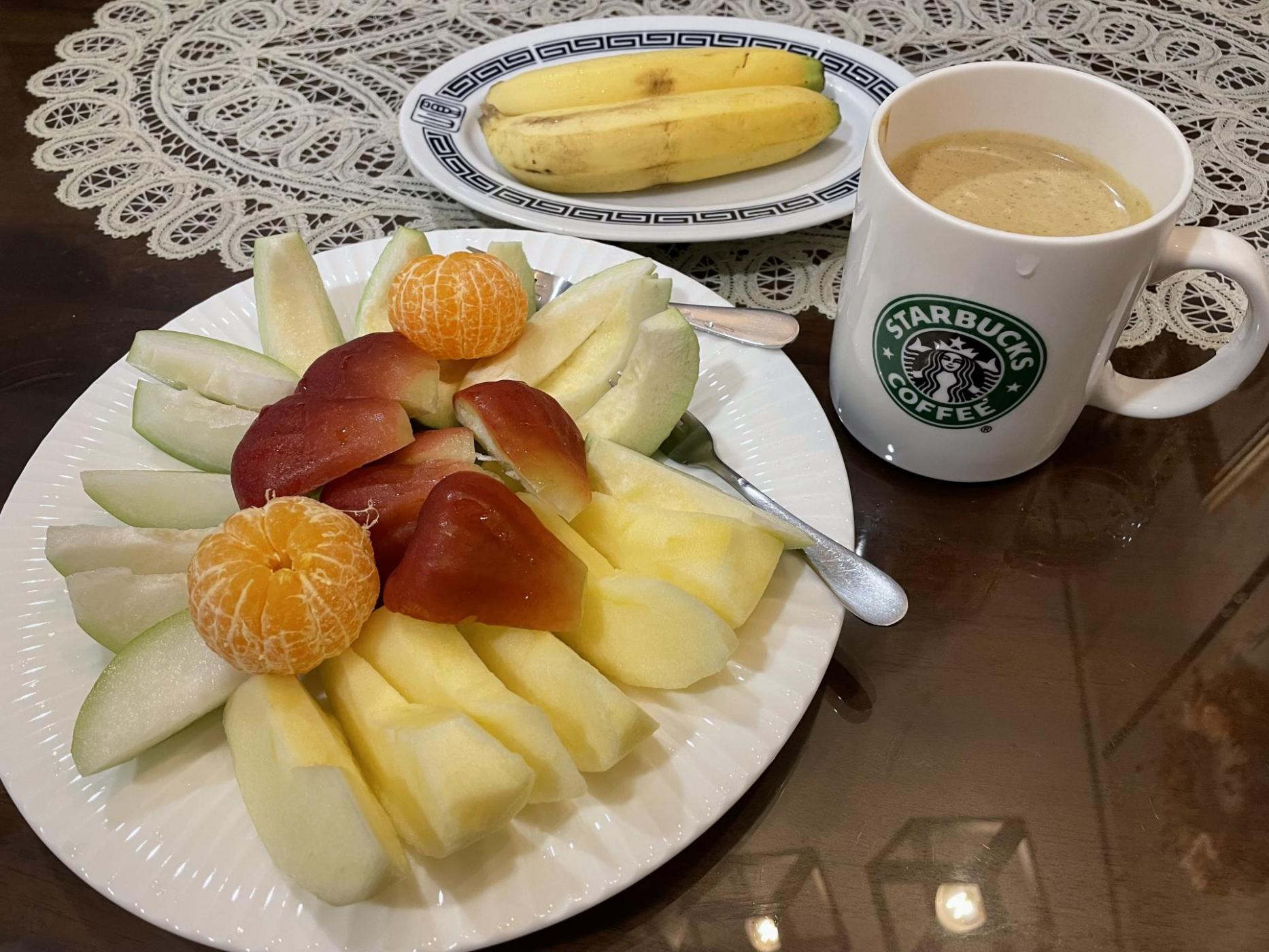 So startet jeder Morgen bei der Schwiemu - ich liebe es! (kein Kaffee, sondern Sojamilch)