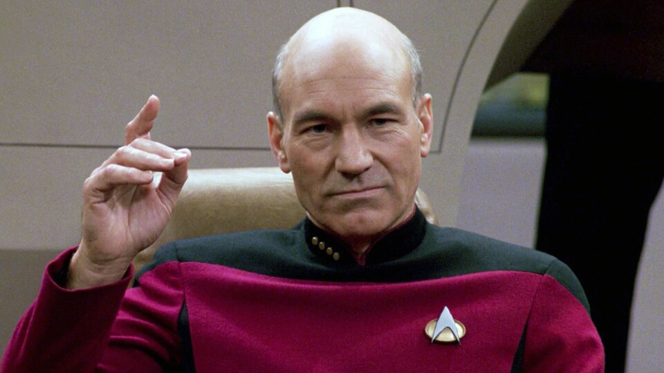 Cpt. Picard ist heute von der Brücke gegangen. Die alten VHS-Kassetten mit grieseligen Sat1 Aufnahmen sind längst Vergangenheit. Aber diese Nachmittage mit meinem Bruder, die wunderbaren Geschichten und das Gefühl, gemeinsam unterwegs zu sein –