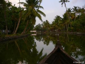 Backwaters: naechste Ausfahrt bitte links abbiegen